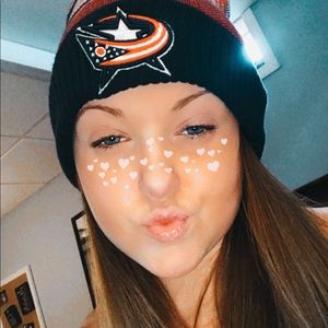 Meet your Posher, Cyndi